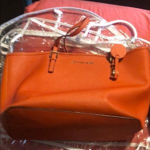 Great condition Michael Kors bag
